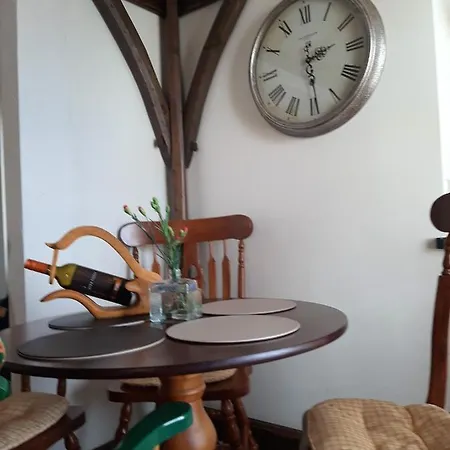 Cosy Apartment In Galway With Balcony, 32 M², City View * Galway