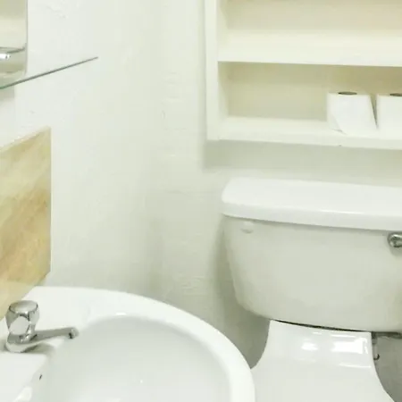 Cosy In With Balcony, 32 M², View Lägenhet