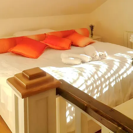 Cosy Apartment In Galway With Balcony, 32 M², City View Apartment Galway
