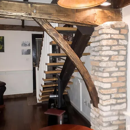 Apartment Cosy In With Balcony, 32 M², View *