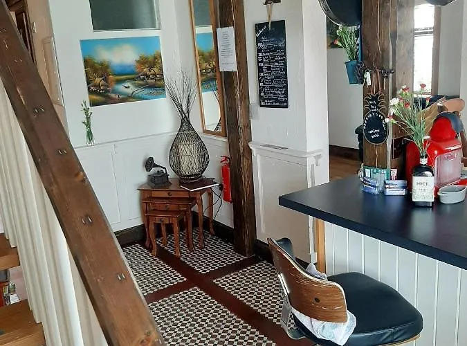 Cosy In With Balcony, 32 M², View