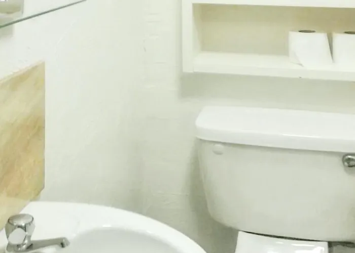 Cosy In With Balcony, 32 M², View アパート