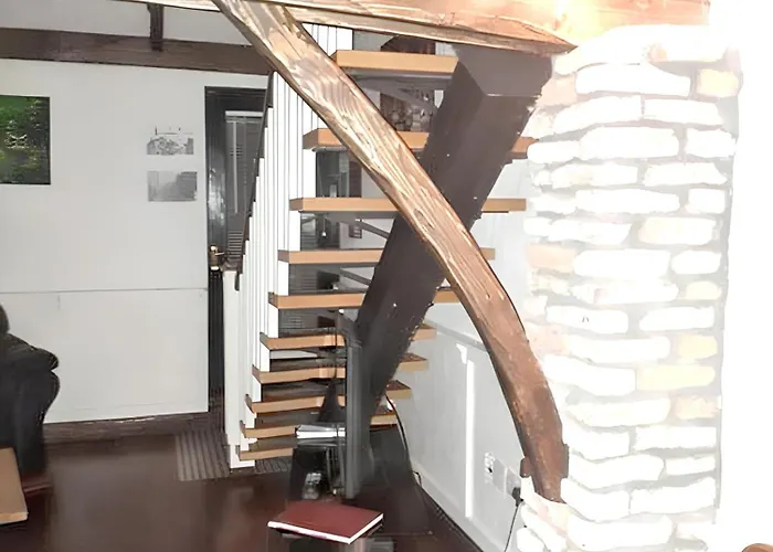 Cosy In With Balcony, 32 M², View アパート *