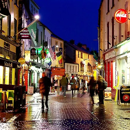 Cosy Apartment In Galway With Balcony 32 M² City View * Galway