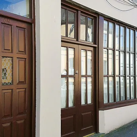 Cosy Apartment In Galway With Balcony 32 M² City View Galway