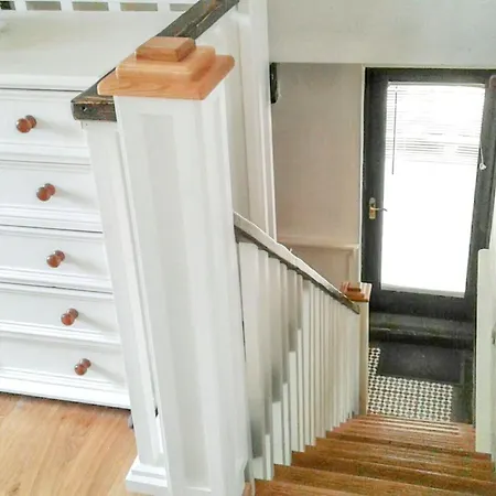 Cosy Apartment In Galway With Balcony 32 M² City View Apartment *