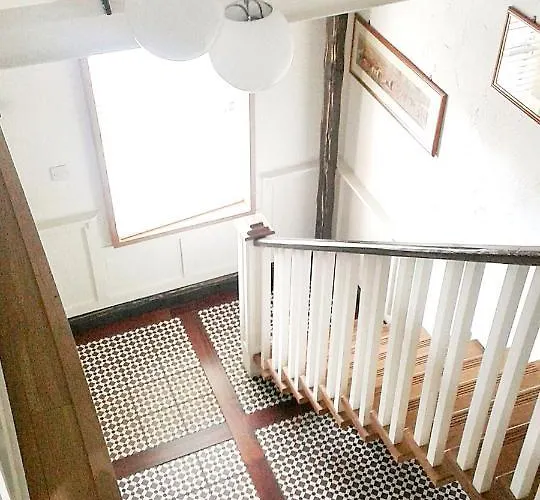 Cosy In With Balcony, 32 M², View